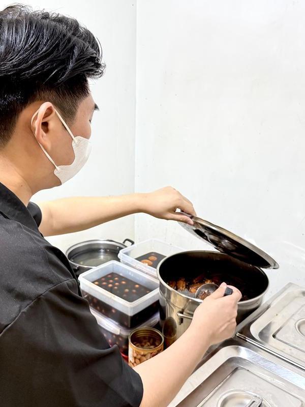Newly Established Restaurant for Sale in Singapore