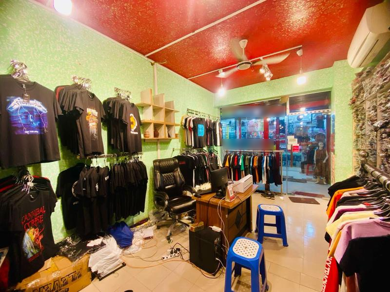 Apparel Store for Sale in Dhaka, Bangladesh