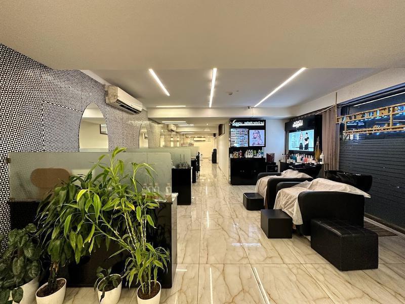 Beauty Salon for Sale in Hyderabad, India