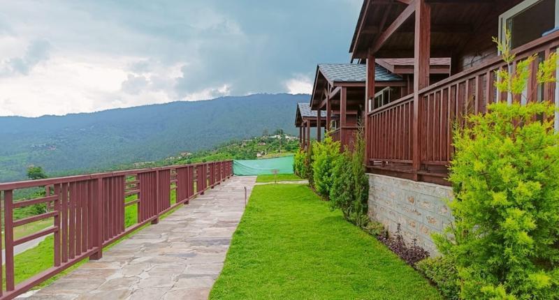 Bed & Breakfast for Sale in Dhamas, India