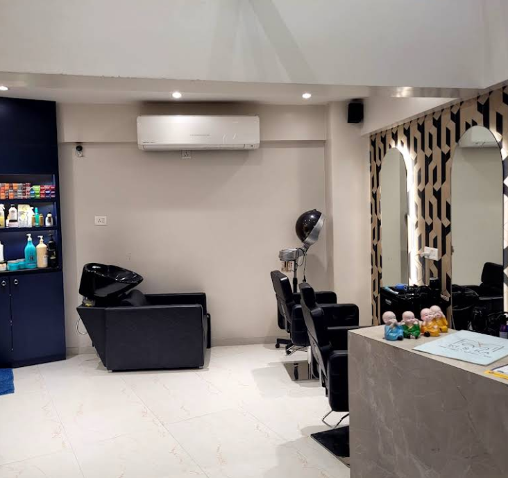 Nail Salon for Sale in Pimpri-Chinchwad, India