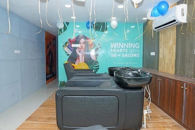 Beauty Salon for Sale in Guntur, India