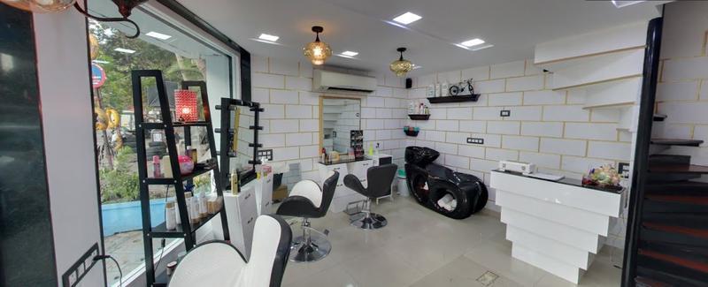 Beauty Salon for Sale in Mumbai, India seeking INR 8 lakh Beauty Salon for Sale in Mumbai, India seeking INR 8 lakh