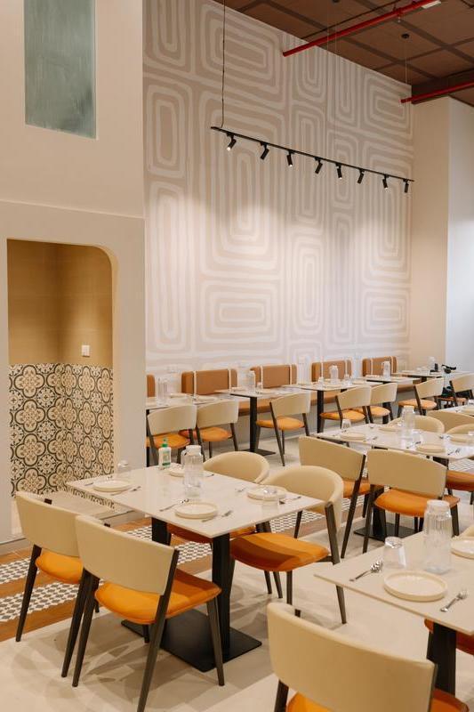 Newly Established Restaurant for Sale in Pune, India