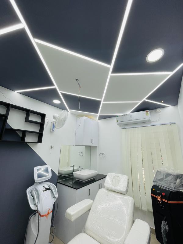 Beauty Clinic for Sale in Pallichal, India