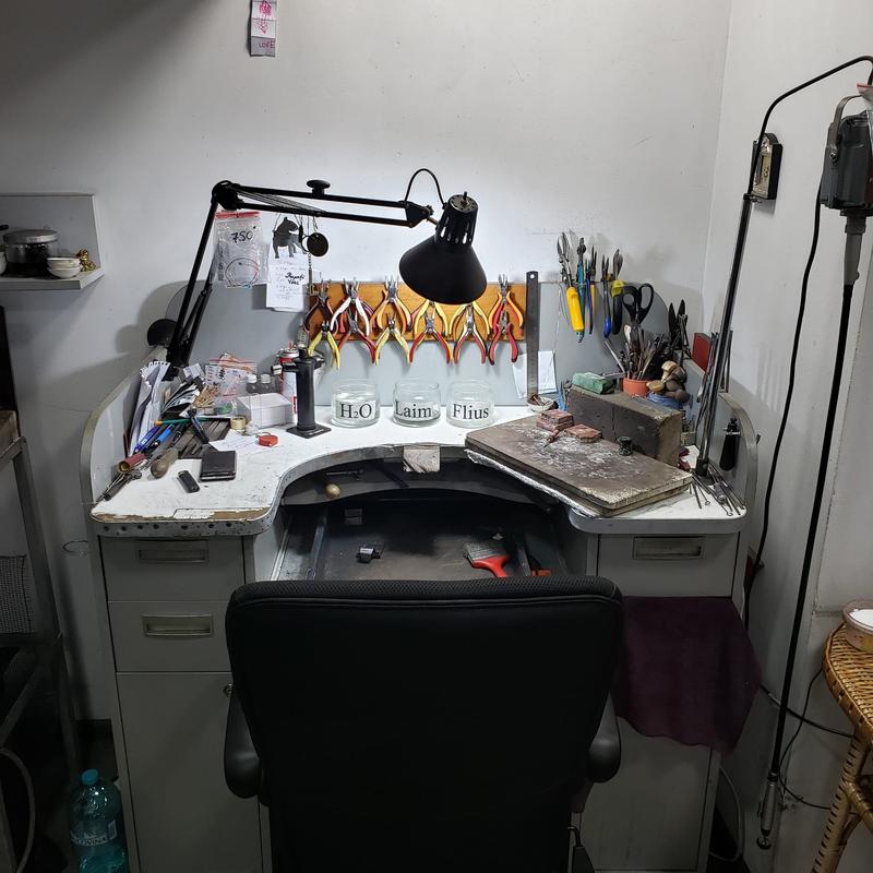 Jewellery Business Seeking Loan in Chisinau, Moldova