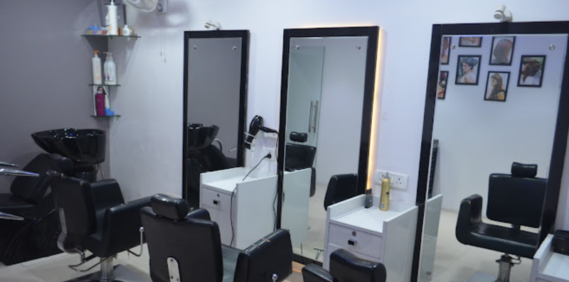 Beauty Salon for Sale in Lucknow, India