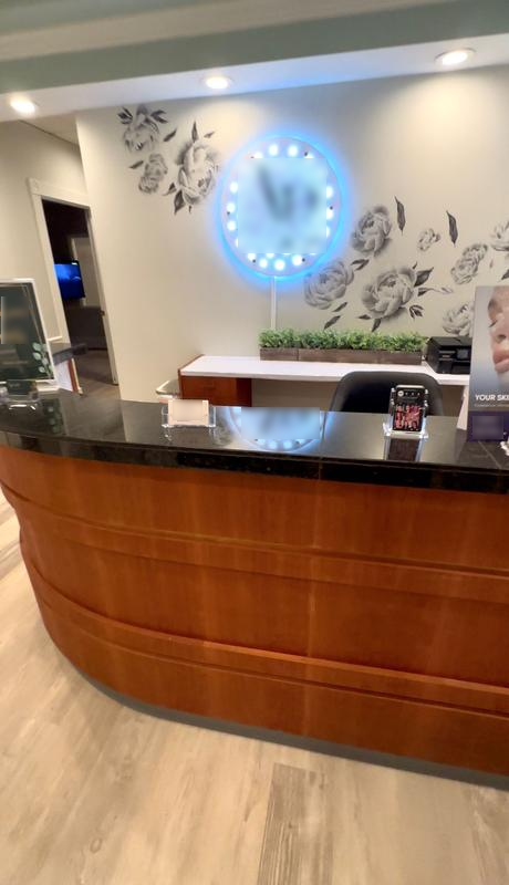 Newly Established Beauty Salon for Sale in Kirkland, USA