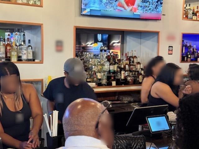 Newly Established Bar Seeking Loan in Pearland, USA