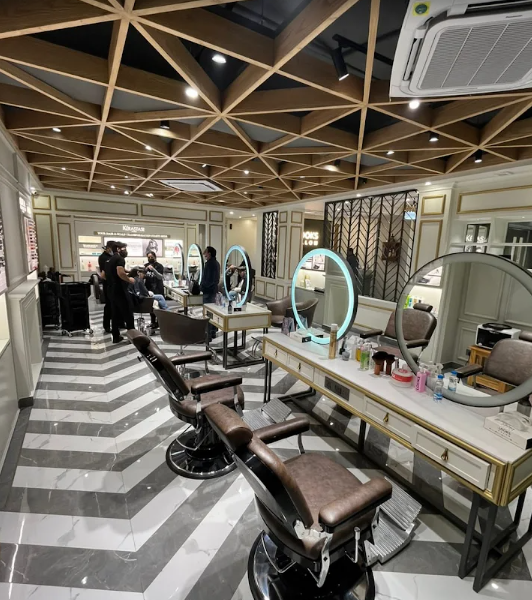 Beauty Salon for Sale in Ludhiana, India
