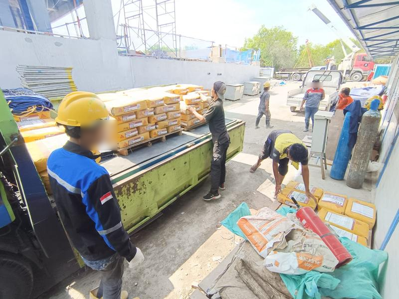 Newly Established Construction Material Wholesale Business Seeking Loan in Denpasar, Indonesia