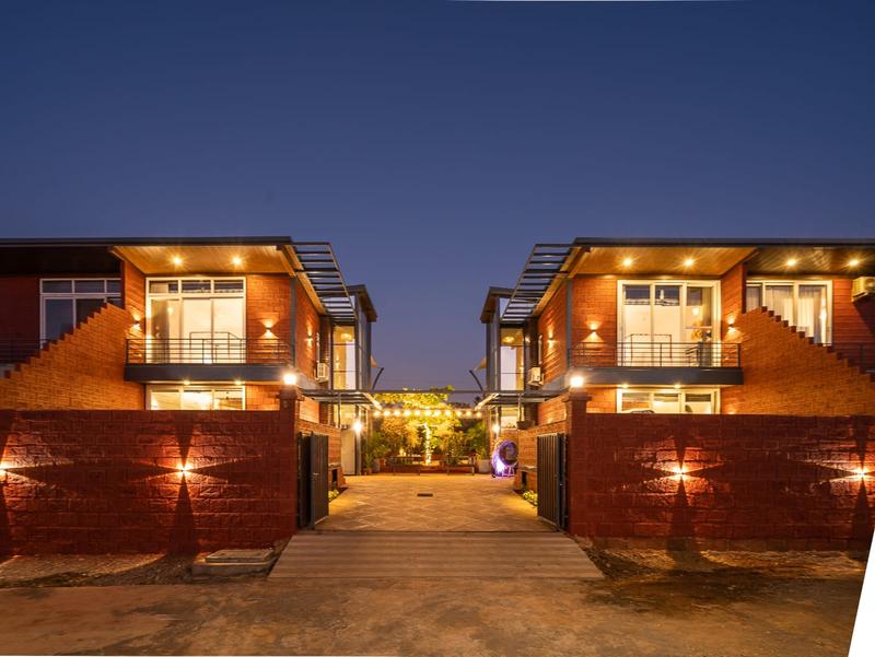 Guest House for Sale in Lonavala, India