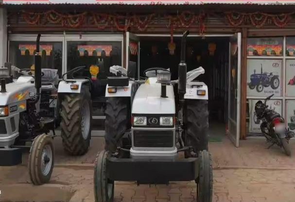 Automobile Parts Wholesale Business for Sale in Dabra, India