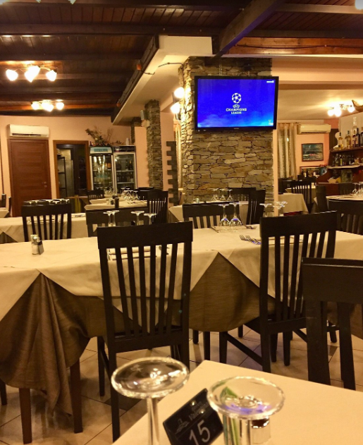 Bar for Sale in Stintino, Italy