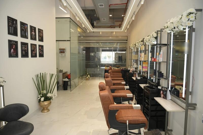 Newly Established Beauty Salon for Sale in Noida, India