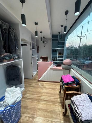 Newly Established Laundromat for Sale in Noida, India