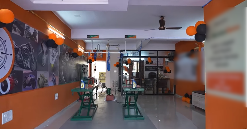 Newly Established Auto Repair and Service Business for Sale in Rajkot, India