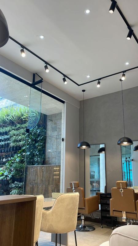 Beauty Salon for Sale in Bogota, Colombia