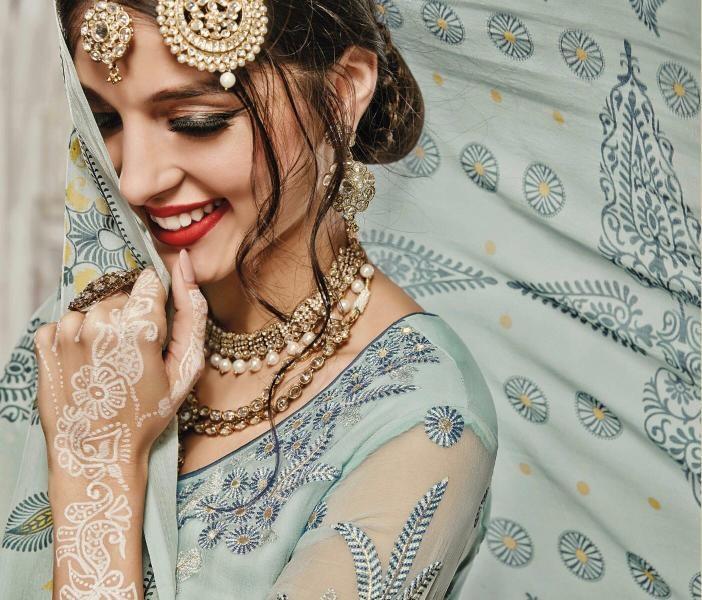 Online & Retail Women's Apparel Store Investment Opportunity in London