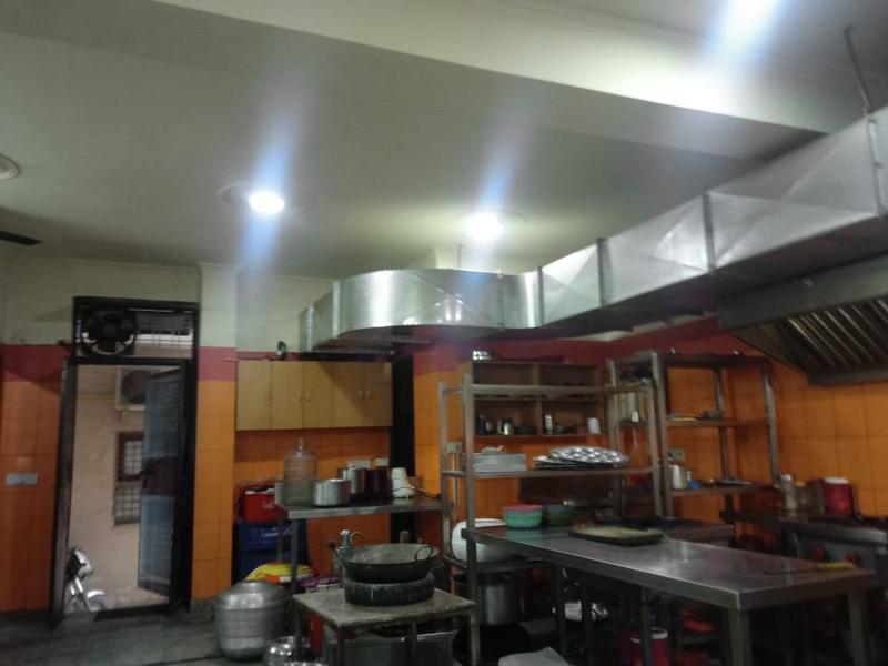 Cloud Kitchen for Sale in Delhi, India seeking INR 8 lakh