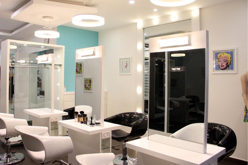 Beauty Salon for Sale in Bangalore, India seeking INR 14 lakh