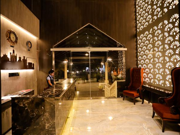 Hotel Seeking Loan in Delhi, India