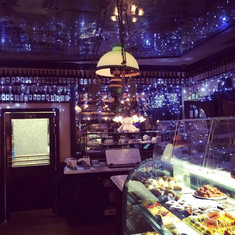 Restaurant for Sale in Los Angeles, United States seeking USD 2.4 million