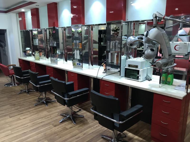 Beauty Salon for Sale in Dubai, United Arab Emirates seeking AED 170