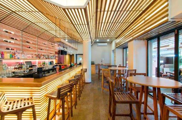Restaurant and Bar for Sale in California, United States