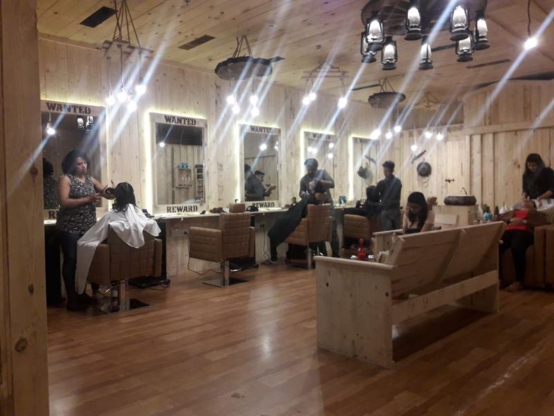 Beauty Salon Investment Opportunity in Pune, India