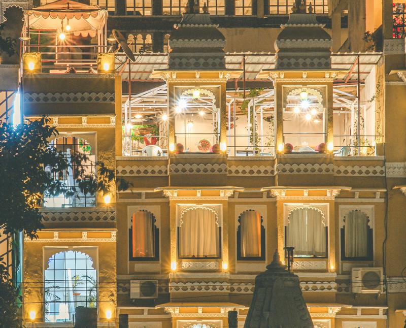 Serviced Apartment for Sale in Delhi, India seeking INR 40 lakh