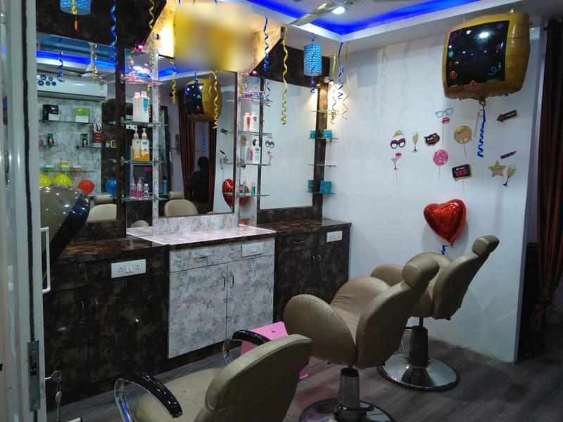Beauty Salon for Sale in Hyderabad, India seeking INR 8 lakh