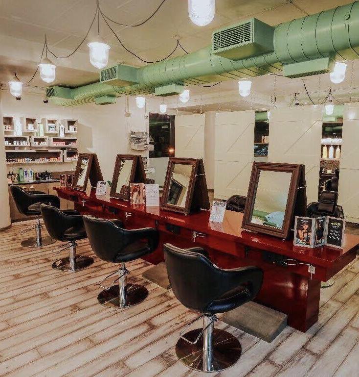 Beauty Salon for Sale in Bangalore, India seeking INR 25 lakh