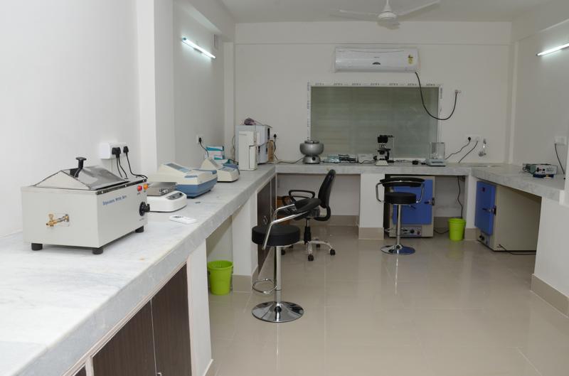 Diagnostic Lab for Sale in Rajarhat, India