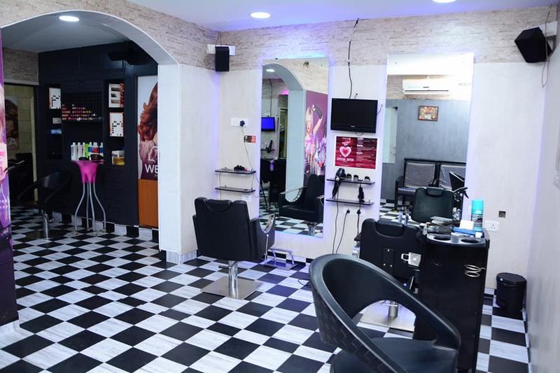 Beauty Salon for Sale in Chennai, India seeking INR 15 lakh