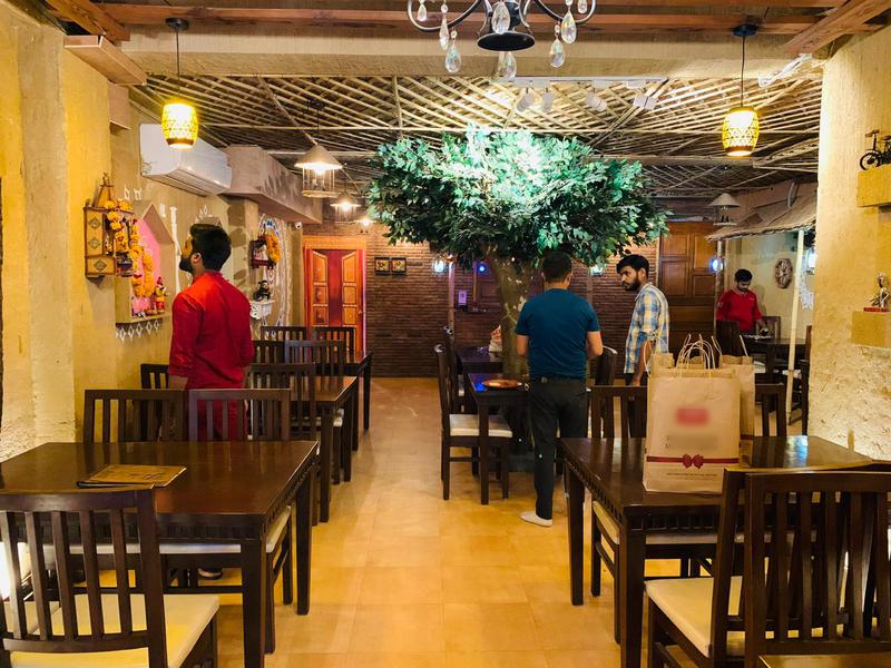 Restaurant for Sale in Delhi, India seeking INR 20 lakh