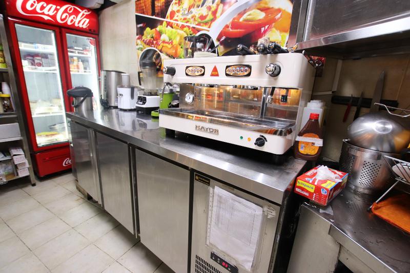 Cafe for Sale in Dubai, United Arab Emirates seeking AED 3 million