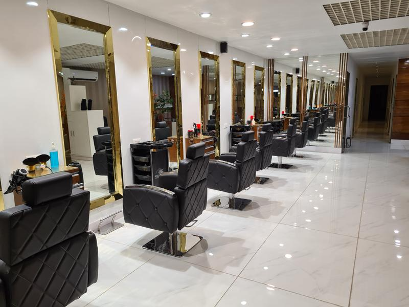 Beauty Salon for Sale in Mohali, India seeking INR 15 lakh Beauty Salon for Sale in Mohali, India seeking INR 15 lakh