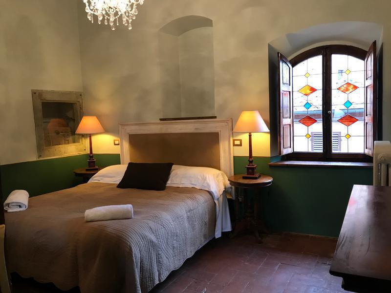 Bed & Breakfast for Sale in Tuscany, Italy seeking EUR 280 thousand