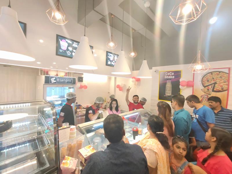 Ice Cream Parlor for Sale in Thane, India seeking INR 30 lakh