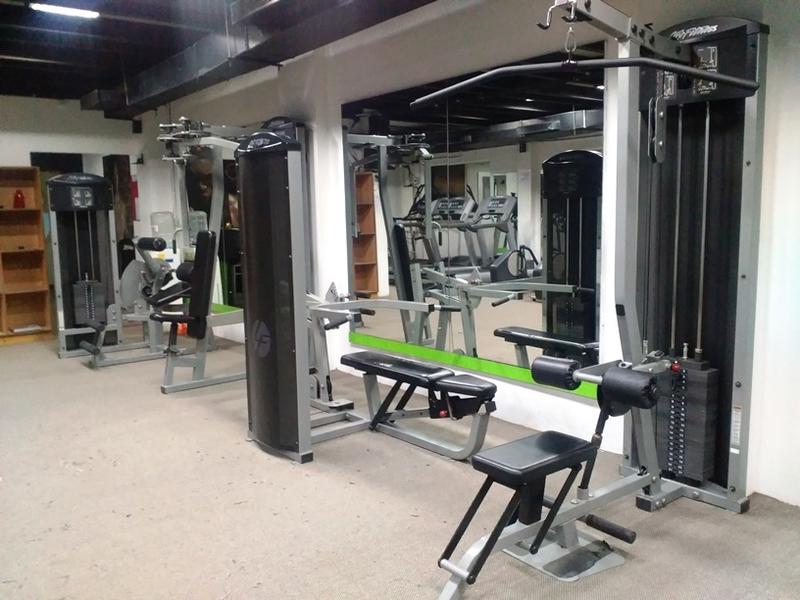 Gym Equipment for Sale in Bangalore, India seeking INR 10 lakh