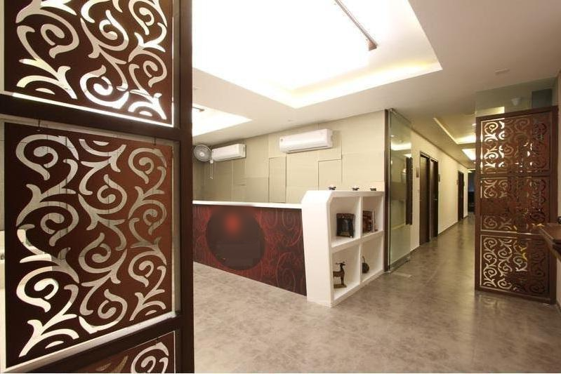Hotel for Sale in Vadodara, India