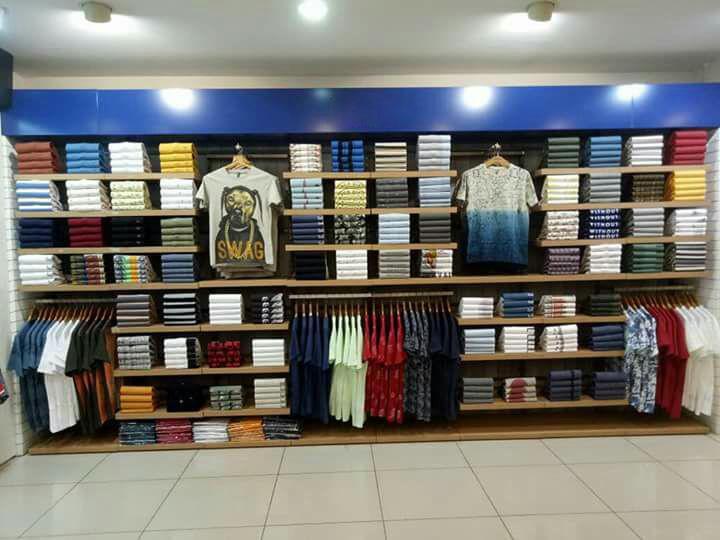 Retail clothing outlet wholesale distributors