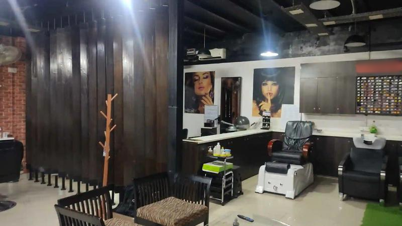 Beauty Salon for Sale in Ghaziabad, India