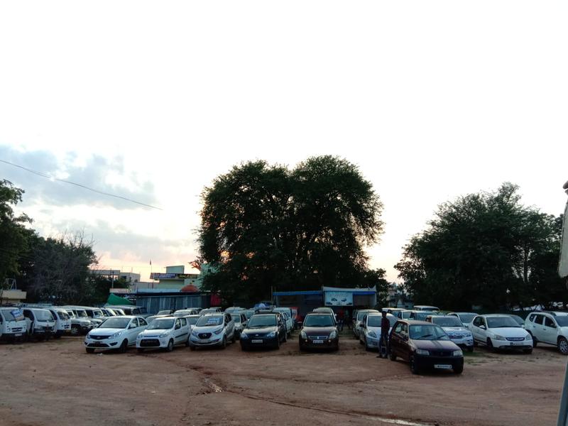 Used Car Dealers Business Seeking Loan in Chhindwara, India