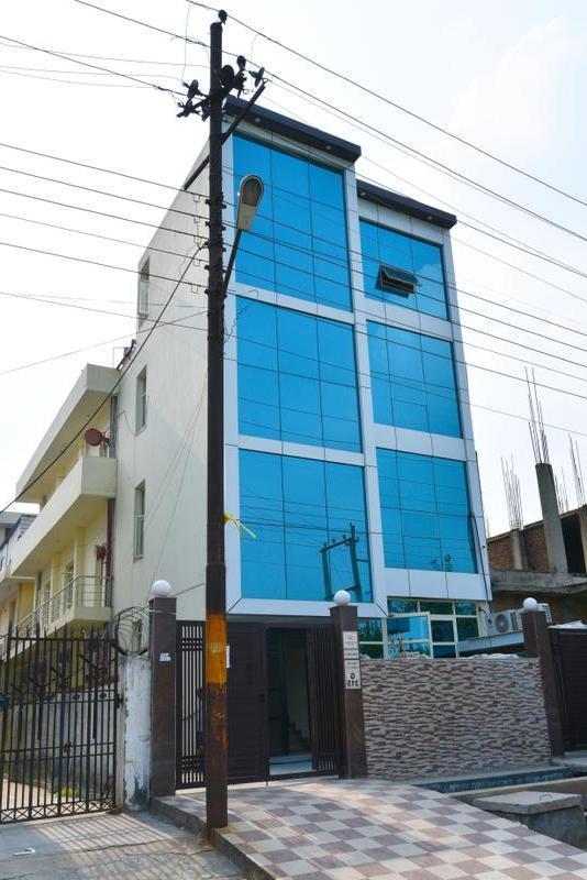 Women's Clothing Company Investment Opportunity in Noida, India seeking