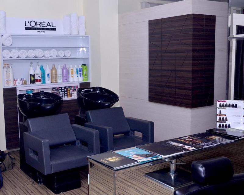 Newly Established Beauty Salon for Sale in Jaipur, India seeking INR 20 lakh Newly Established Beauty Salon for Sale in Jaipur, India seeking INR 20 lakh