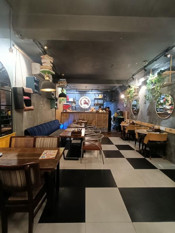 Cafe for Sale in Delhi, India
