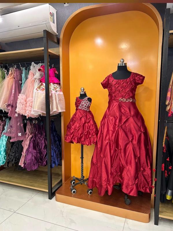 Luxury Apparel Retailer for Sale in Chennai, India seeking INR 43 lakh