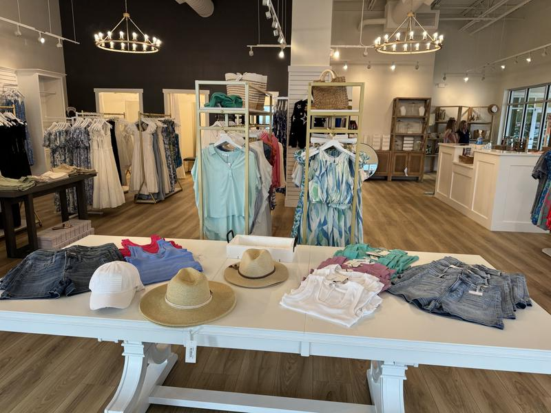 Women's Apparel Store for Sale in Saint Johns, USA